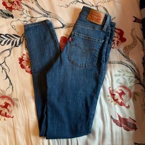 Levi’s 721 High Rise Skinny